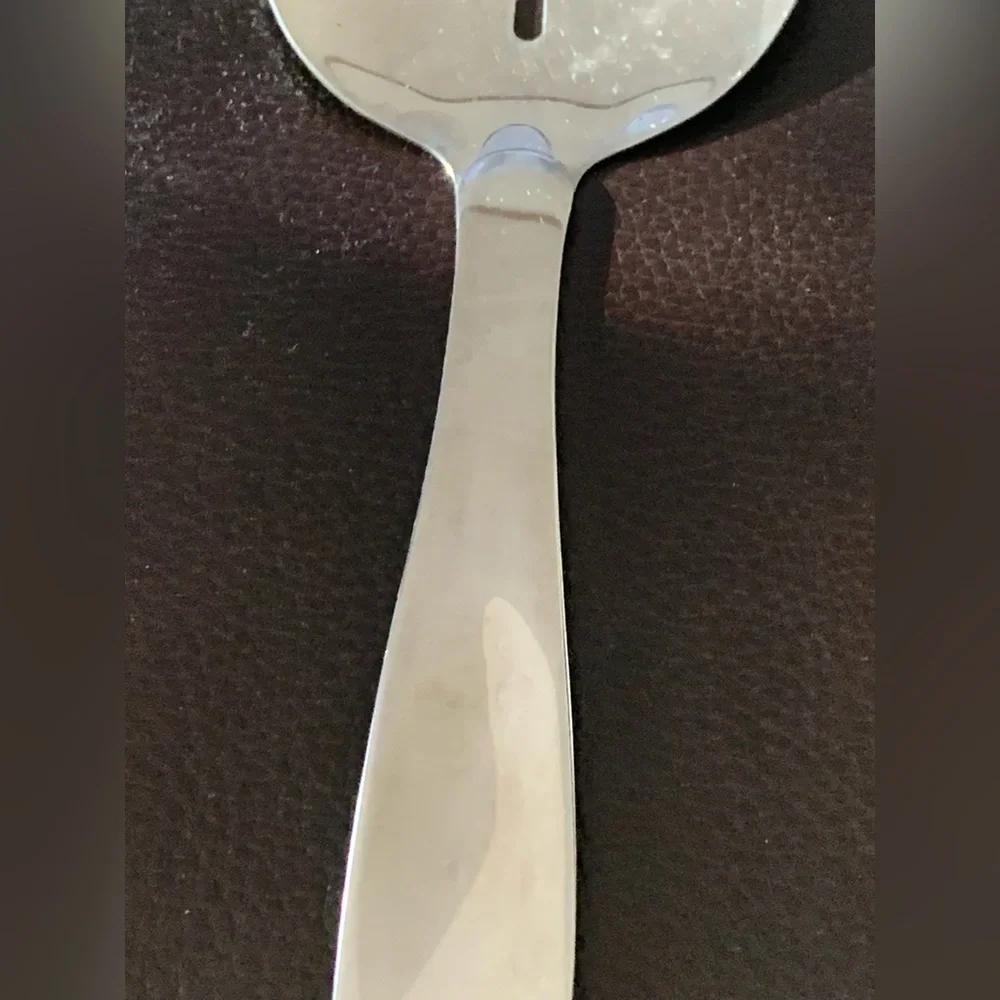 Oneida 18/8 Stainless Steel Slotted Salad Serving Spoon 9.5 Inch Flatware Heavy